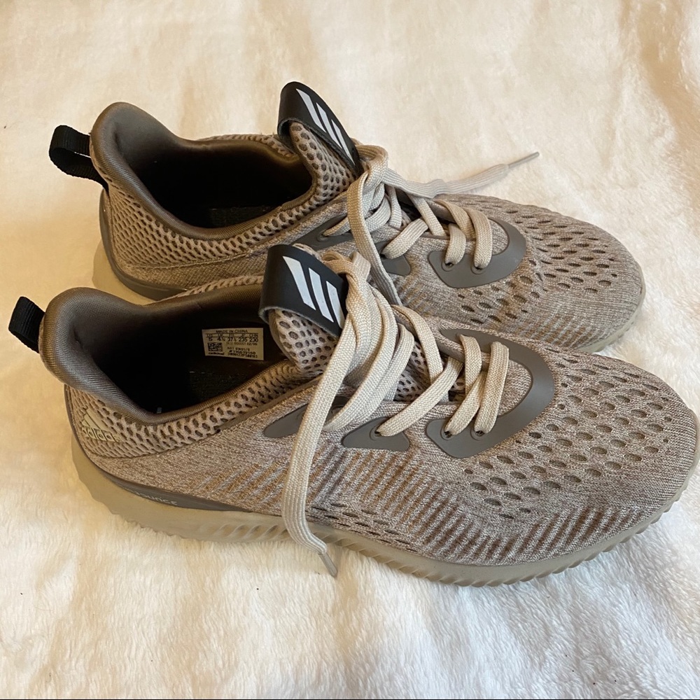 Adidas Beige Sneakers